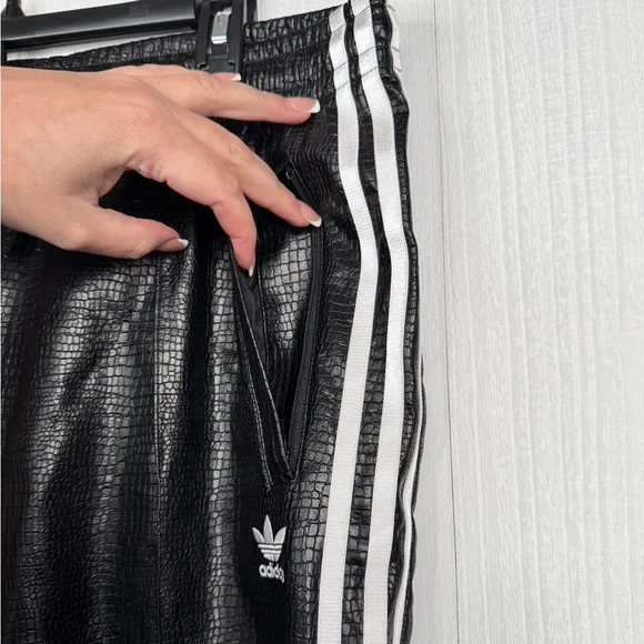 Adidas Originals Faux Leather premium luxe track pants snake python - Picture 3 of 10